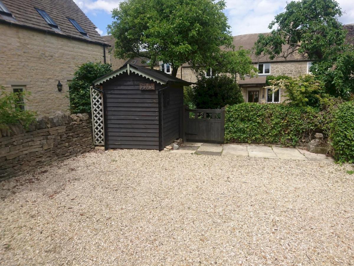 Pass The Keys The Pippins A Cotswold Cottage And Garden Parking Stow-on-the-Wold Dış mekan fotoğraf